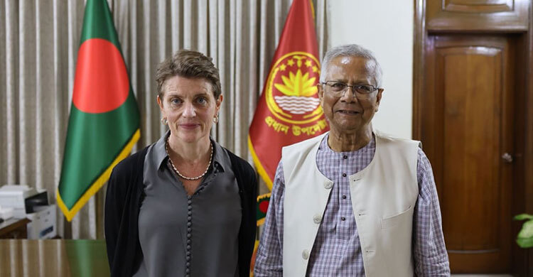 Yunus seeks global support  to face Rohingya aid crisis